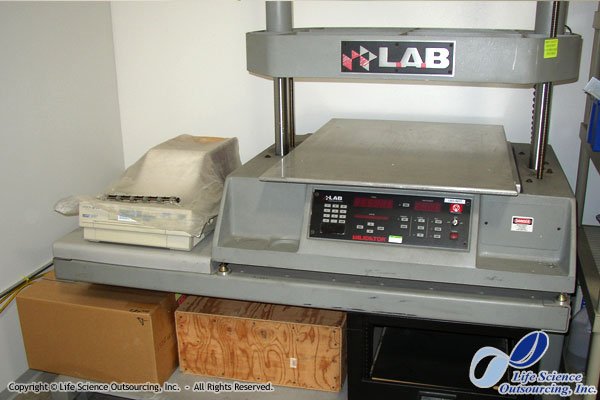 Compression test equipment