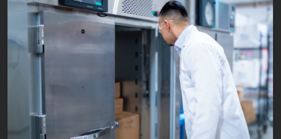 Accelerated aging chamber for medical package testing