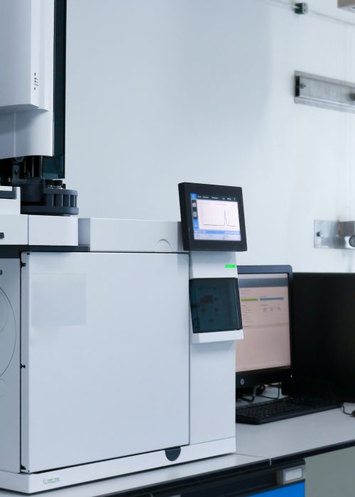 Gas Chromatography System for EO Residual Testing in Medical Device Laboratory Gas chromatography system used for EO residual testing of sterilized medical devices in a modern laboratory environment.